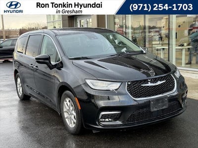 Photo of a 2024 Chrysler Pacifica Touring L 4DR Mini-Van for sale