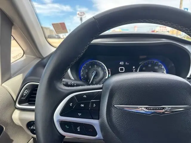 2024 Chrysler Pacifica - $23,400
