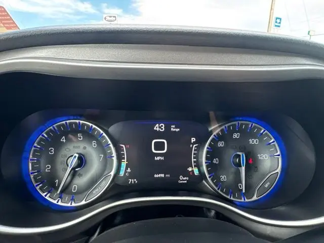 2024 Chrysler Pacifica - $23,400
