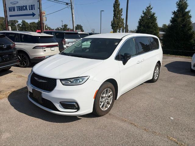2024 Chrysler Pacifica - $27,009