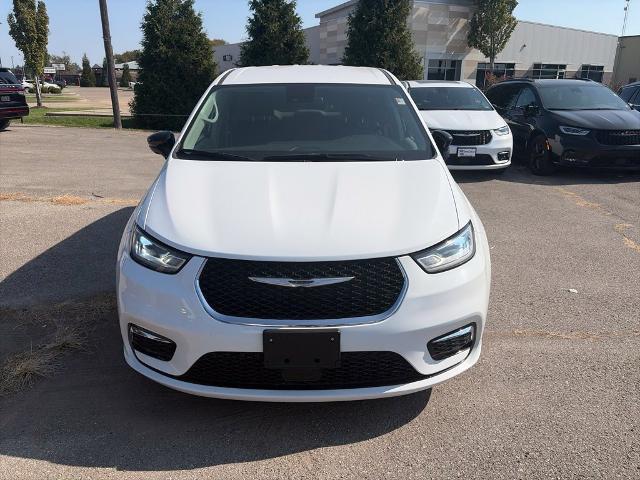2024 Chrysler Pacifica - $27,009