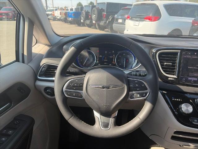 2024 Chrysler Pacifica - $27,009
