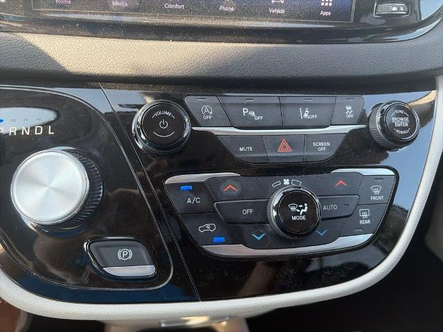 2024 Chrysler Pacifica - $27,009