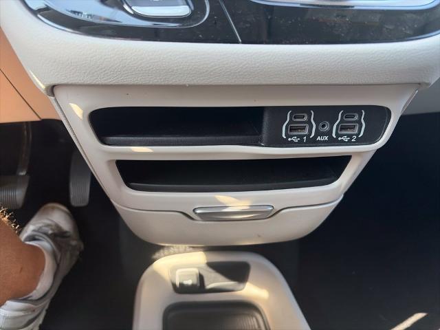 2024 Chrysler Pacifica - $27,009