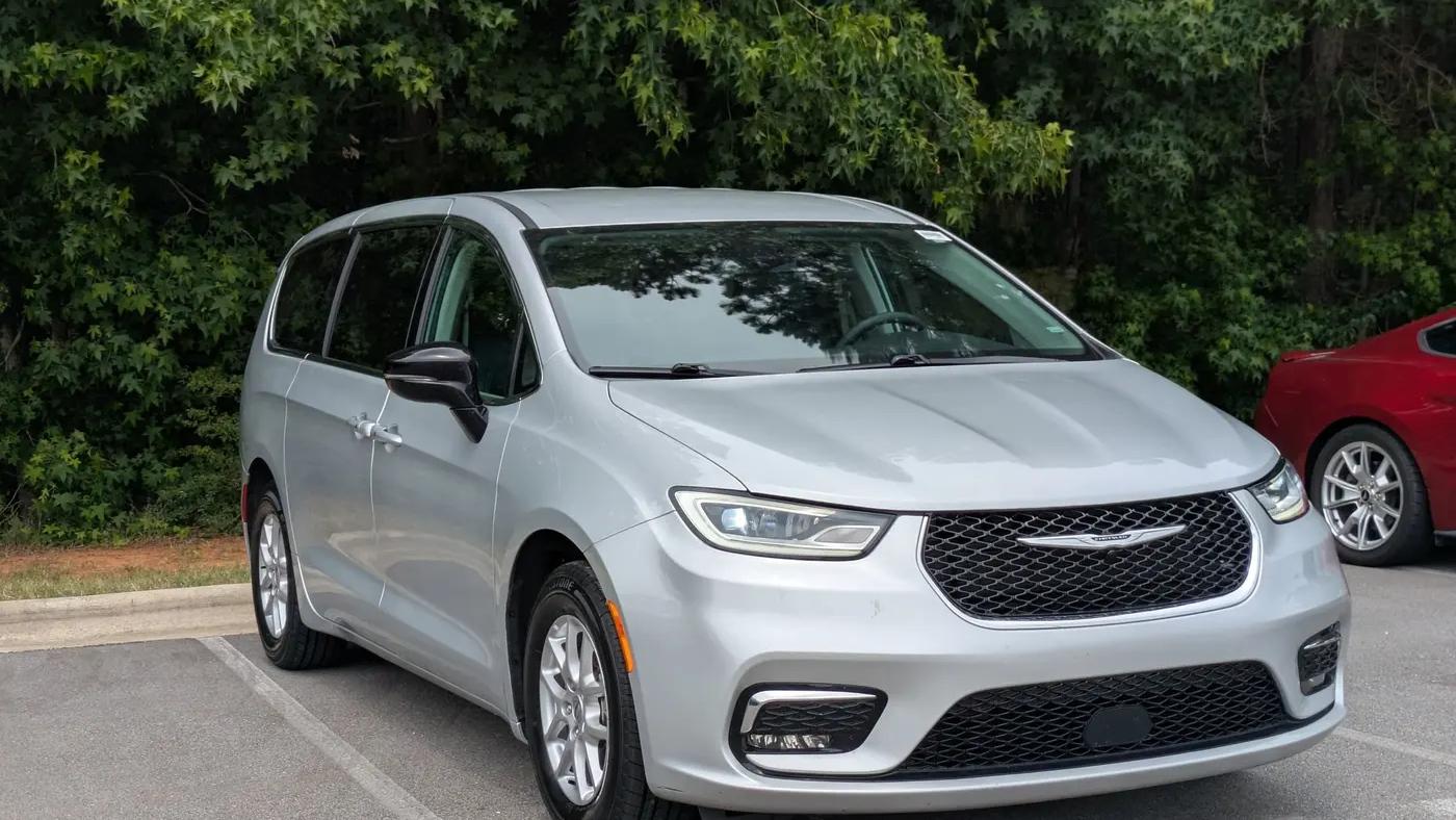 2024 Chrysler Pacifica Touring L