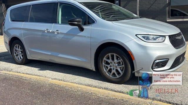 Preowned 2024 Chrysler Pacifica Touring L for Sale