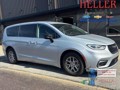 Photo of a 2024 Chrysler Pacifica Touring L 4DR Mini-Van for sale