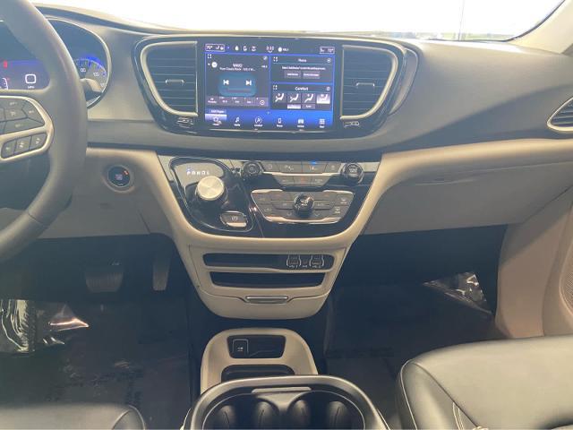 2024 Chrysler Pacifica - $26,415