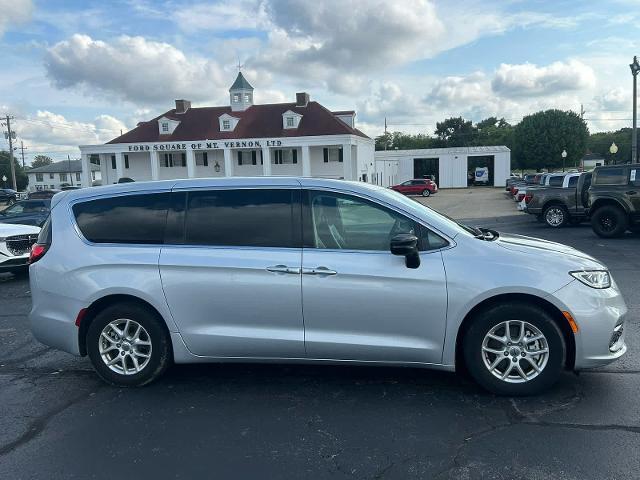 2024 Chrysler Pacifica