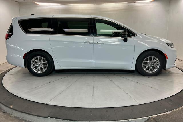 2025 Chrysler Pacifica - $20,999
