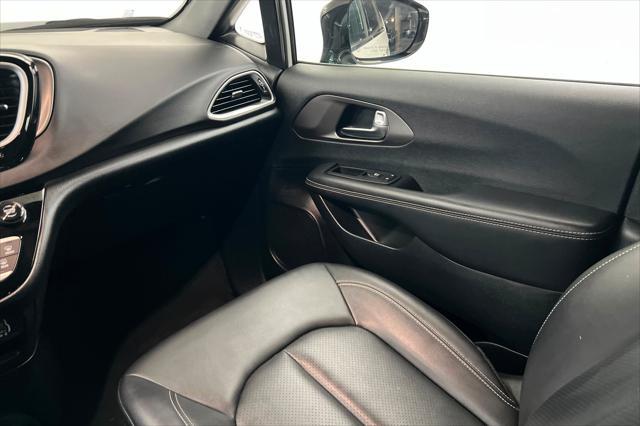2025 Chrysler Pacifica - $26,999