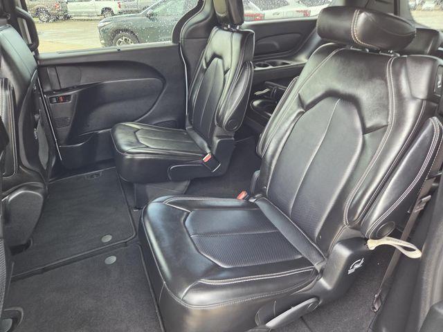 2025 Chrysler Pacifica - $26,500