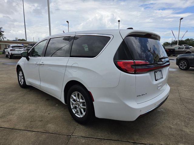 2025 Chrysler Pacifica - $26,500