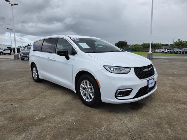 2025 Chrysler Pacifica - $26,500