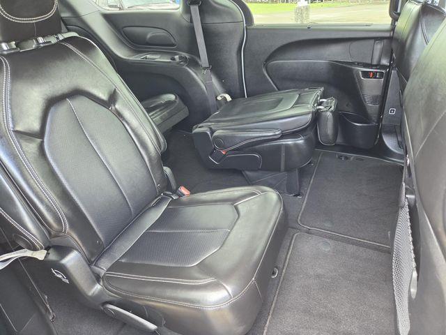 2025 Chrysler Pacifica - $26,500