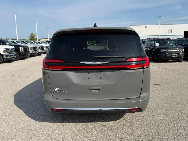2025 Chrysler Pacifica - $24,712