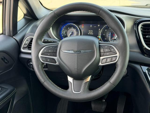 2025 Chrysler Pacifica - $24,712