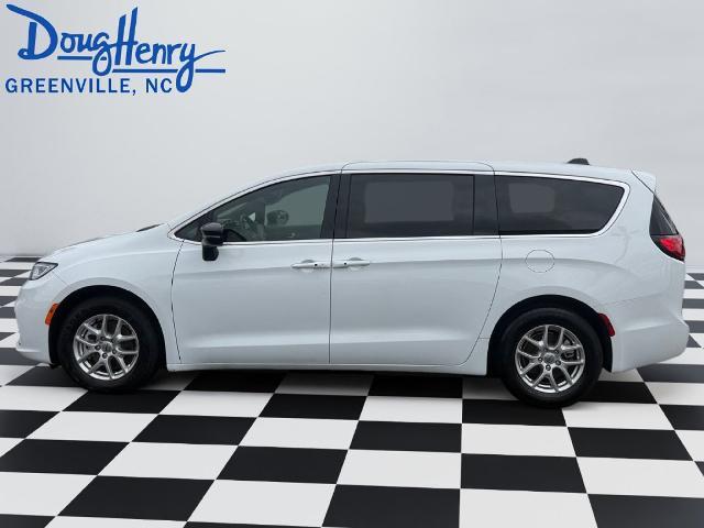 2025 Chrysler Pacifica