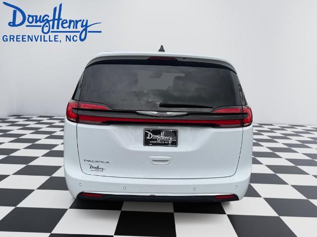 2025 Chrysler Pacifica