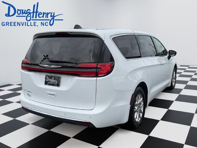 2025 Chrysler Pacifica
