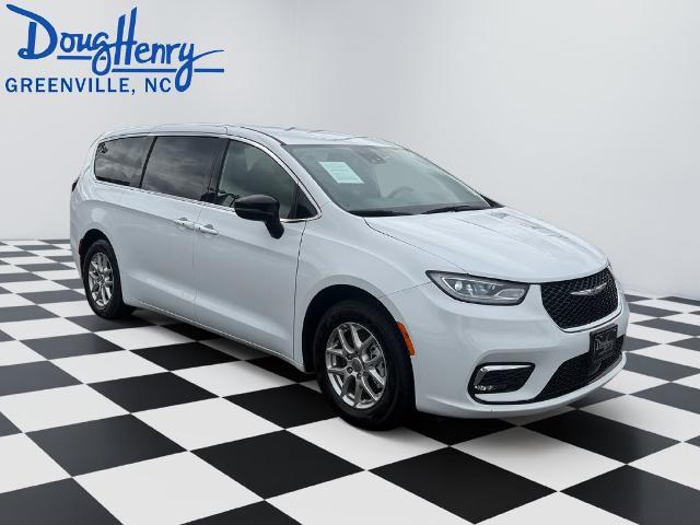 2025 Chrysler Pacifica