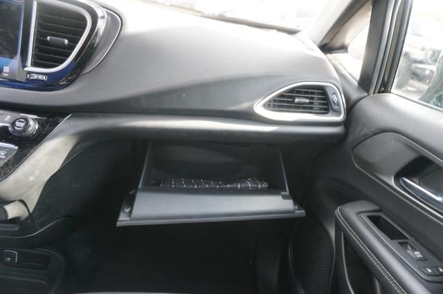 2025 Chrysler Pacifica - $24,867