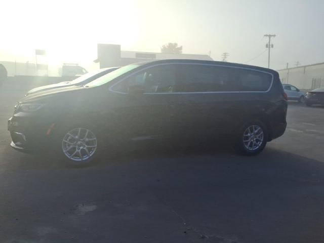 2025 Chrysler Pacifica - $22,991