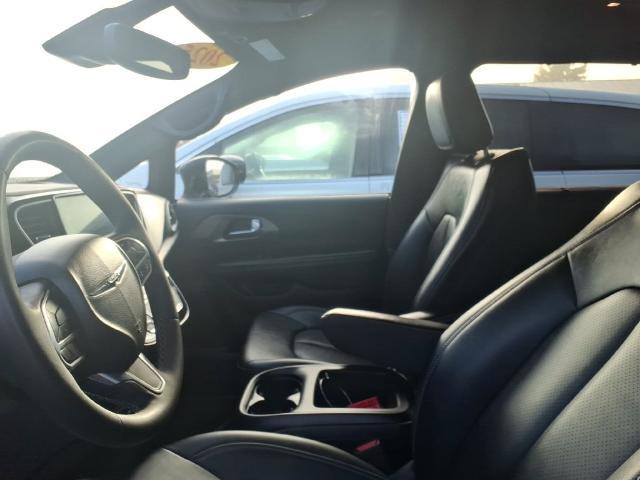 2025 Chrysler Pacifica - $22,991