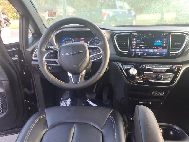 2025 Chrysler Pacifica - $22,991