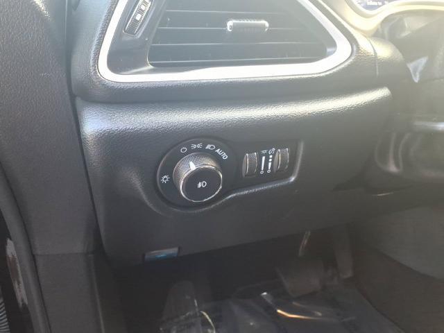 2025 Chrysler Pacifica - $22,991