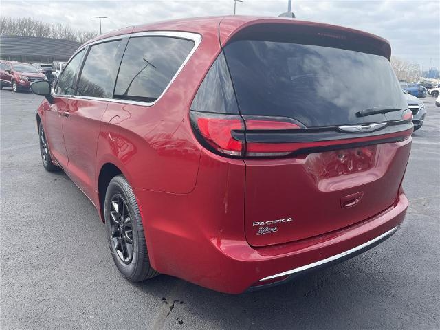2025 Chrysler Pacifica - $32,388