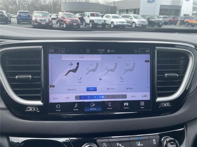 2025 Chrysler Pacifica - $32,388