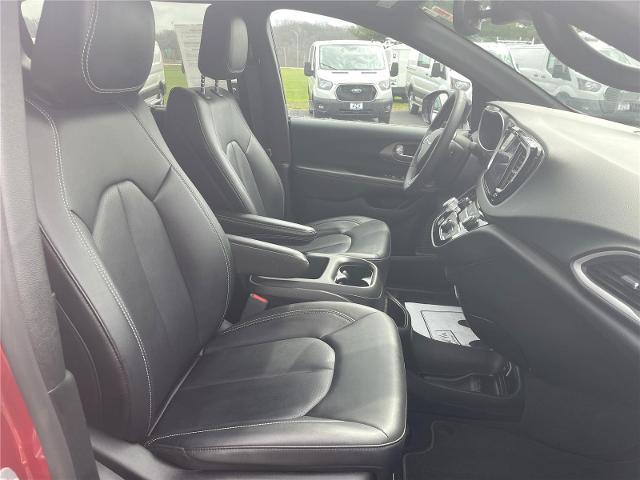 2025 Chrysler Pacifica - $32,388