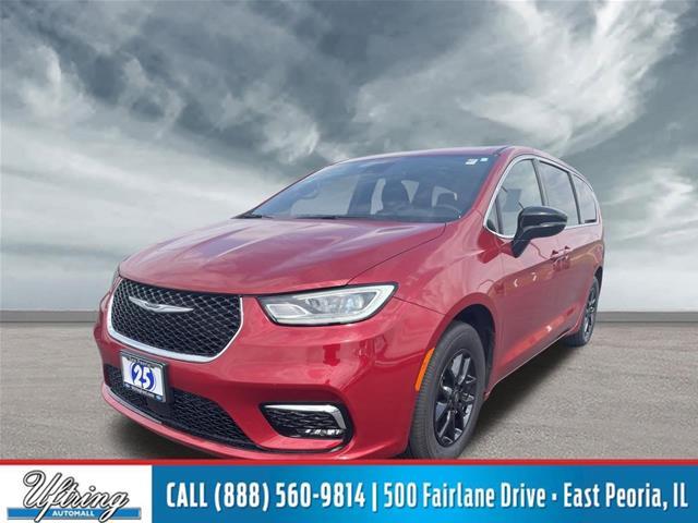 2025 Chrysler Pacifica - $30,299