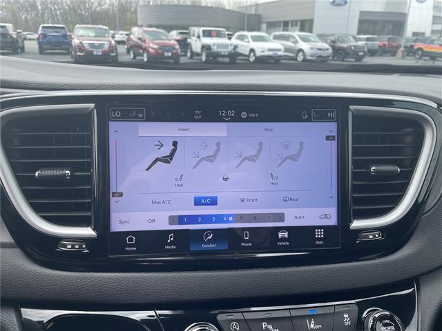 2025 Chrysler Pacifica - $30,299