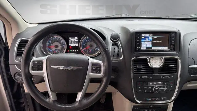 2013 Chrysler Town and Country Touring-L
