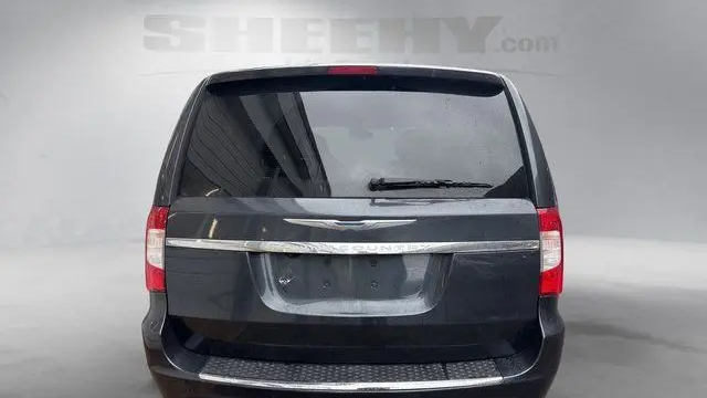 2013 Chrysler Town and Country Touring-L