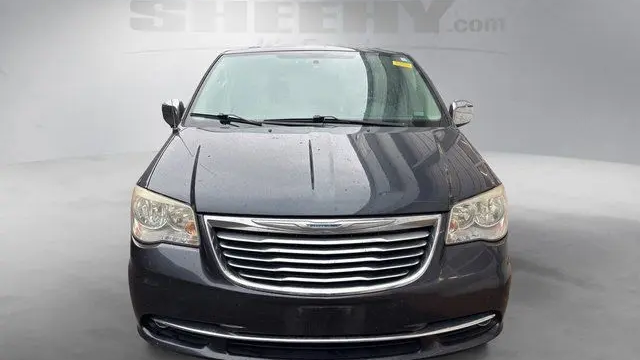 2013 Chrysler Town and Country Touring-L
