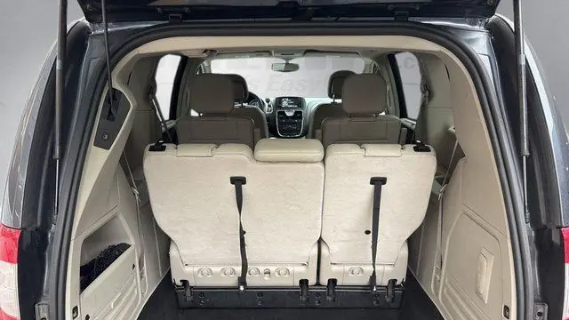 2013 Chrysler Town and Country Touring-L