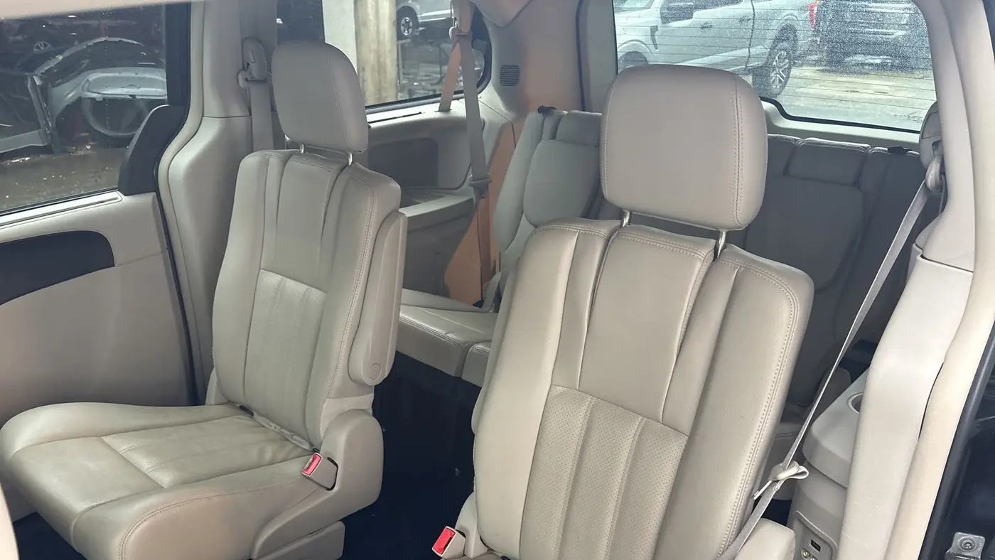 2013 Chrysler Town and Country Touring-L
