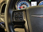 2014 Town and Country Thumbnail 19