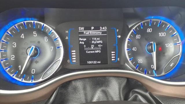 2022 Chrysler Voyager LX