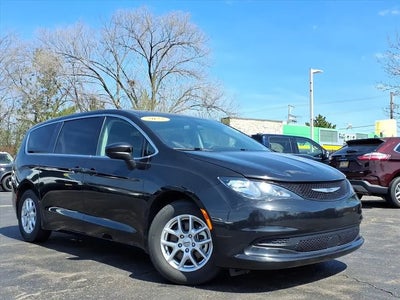 2022 Chrysler Voyager LX 4DR Mini-Van