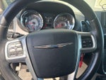 2012 Town and Country Thumbnail 19