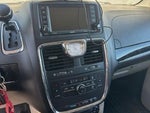2012 Town and Country Thumbnail 21
