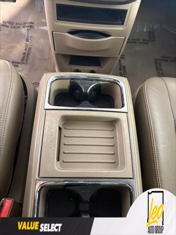 2014 Chrysler Town And Country - $6,839