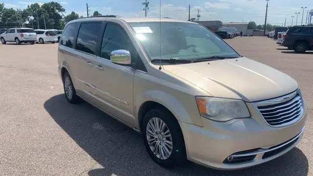 Preowned 2015 Chrysler Town and Country Touring-L for Sale