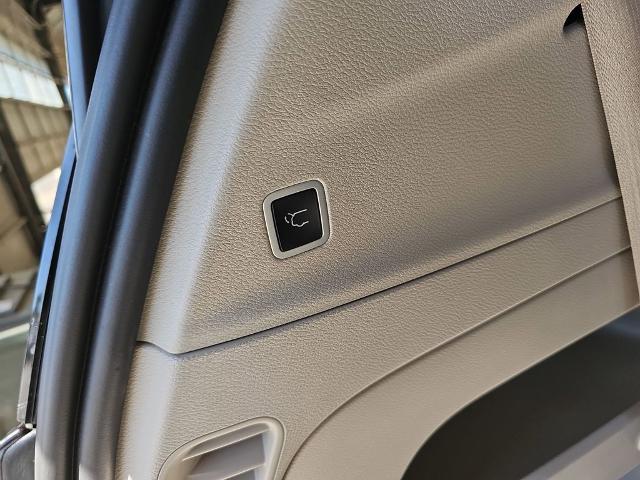 2023 Chrysler Voyager - $23,733