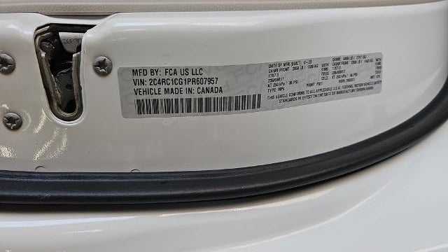 2023 Chrysler Voyager LX