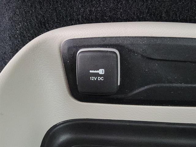 2024 Chrysler Voyager